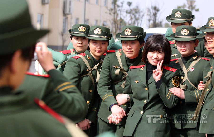 中国女兵武警图片大全，展现力量与荣耀，中国女兵武警图片展示，力量与荣耀的辉煌时刻