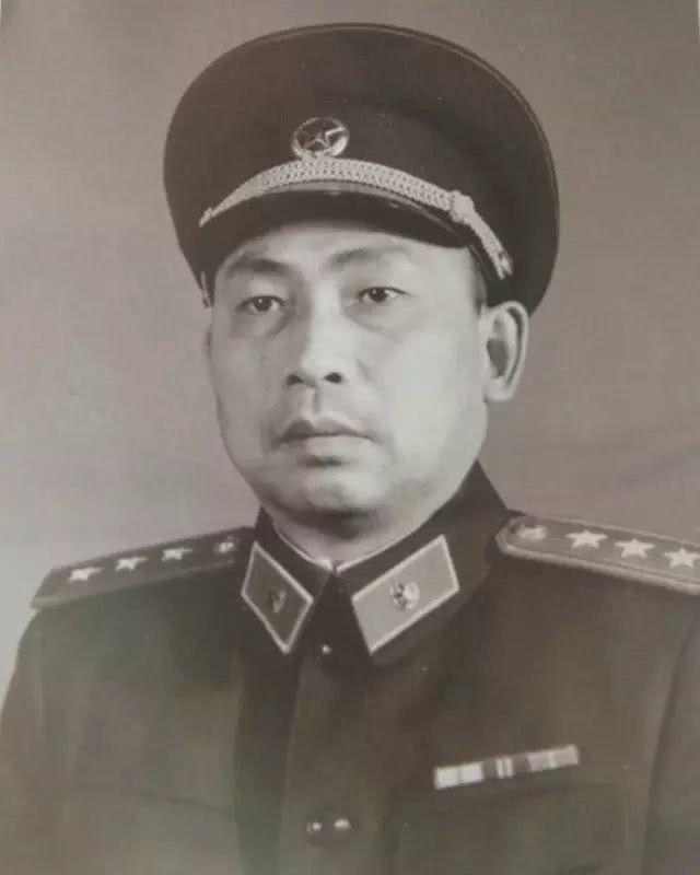 关于新任38集团军军长的领导力与战略洞察力的探讨，新任38集团军军长领导力与战略洞察力深度探讨