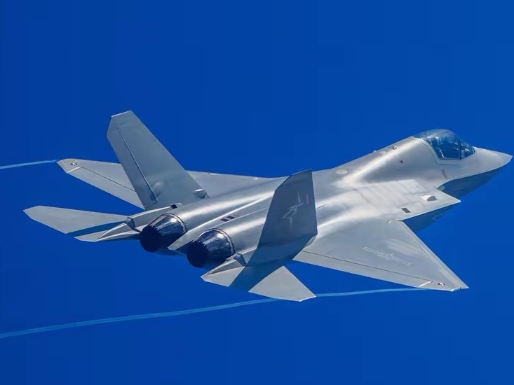 歼-35A，中国新一代舰载战斗机的杰出代表，歼-35A，中国新一代顶尖舰载战斗机典范