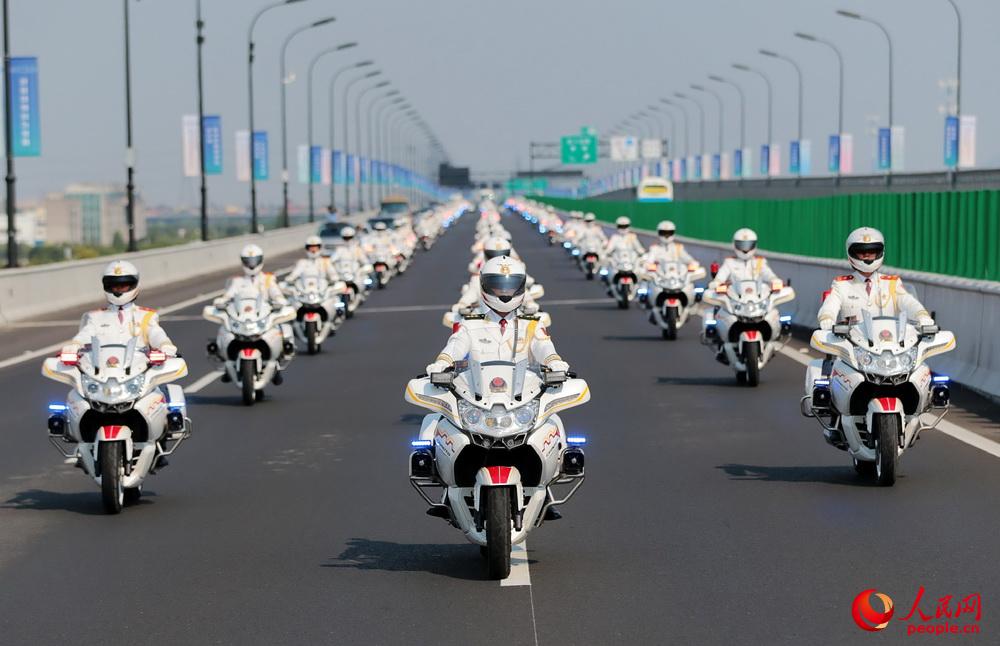 北京武警总队国宾护卫队，荣耀与责任，北京武警总队国宾护卫队，荣耀与责任的使者
