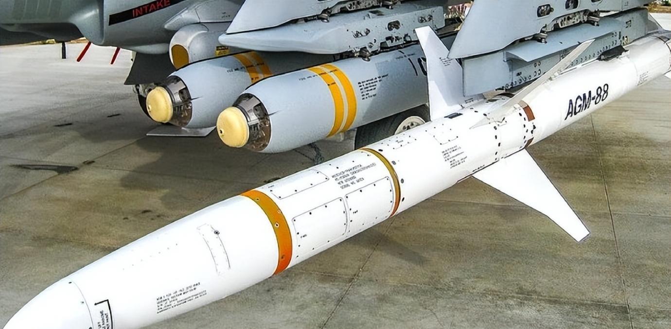 KD-63空地导弹，现代战争中的精准打击利器，KD-63空地导弹，现代战争精准打击的利器
