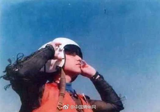 中国航母试飞牺牲的战士，英勇无畏，永垂不朽，中国航母试飞烈士英勇无畏，精神永垂不朽
