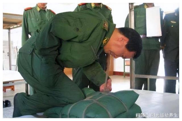 丁晓兵是谁？一位英勇无畏的战士，一位忠诚使命的军人，更是一位充满担当和奉献精神的楷模。他的一生，充满了荣誉和传奇，是中国人民解放军中的杰出代表。，丁晓兵，英勇战士与军人楷模的荣耀一生