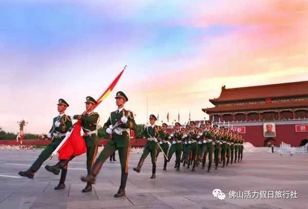 国旗护卫队，军衔背后的荣耀与责任，国旗护卫队，军衔背后的荣耀与责任之旅