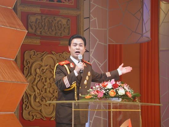 军事频道主持人的魅力，美女主持人的风采，军事频道主持人魅力尽显，美女主持人风采独特