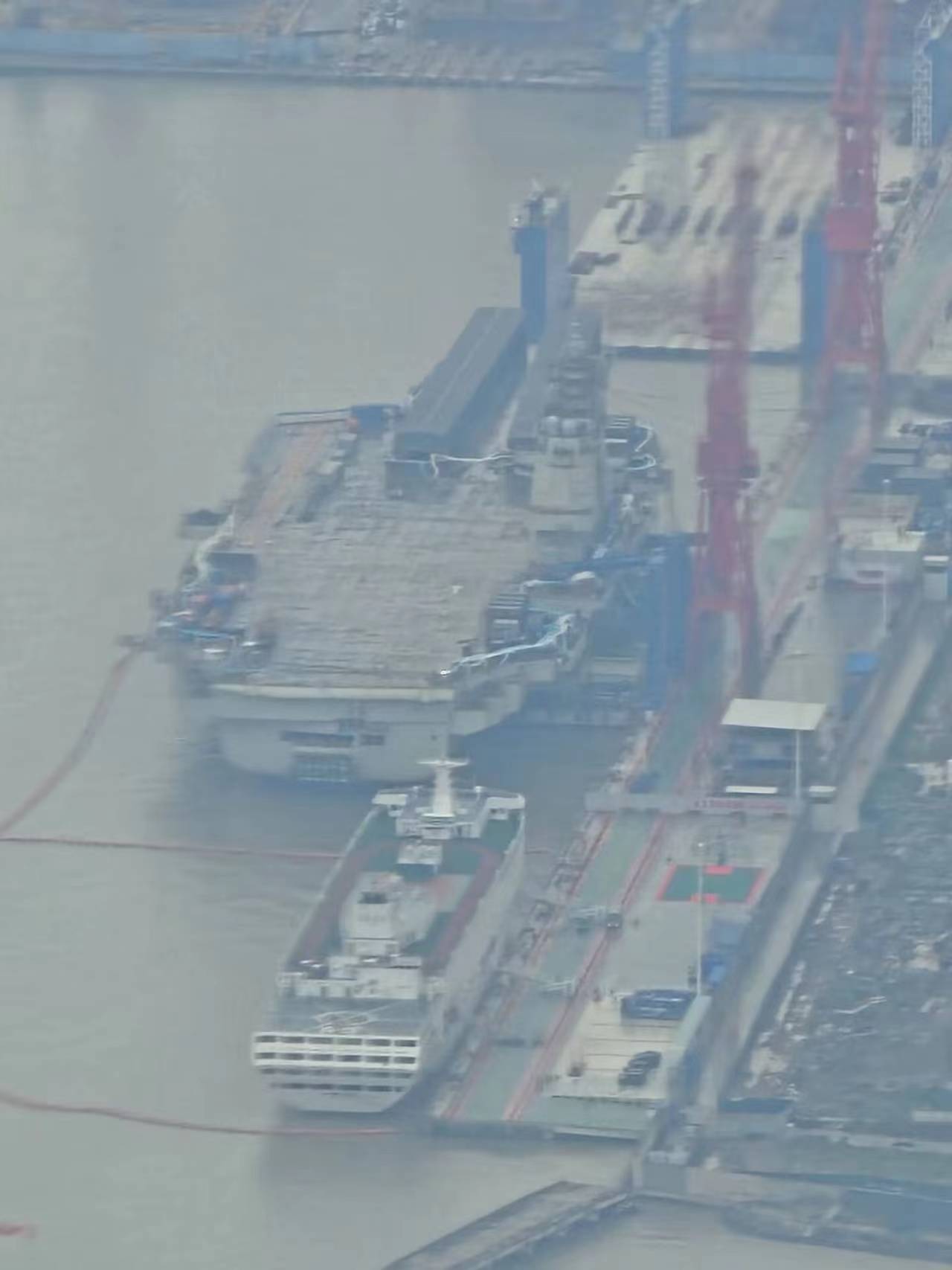 揭秘中国海军新利器，福建舰弹射小车（编号，003），揭秘，中国海军新利器——福建舰弹射小车（编号，003）