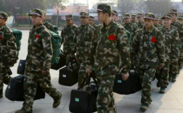 二次入伍是否还需要去新兵连？深度解析与探讨，二次入伍新兵是否需要再次经历新兵连？深度探讨与解析