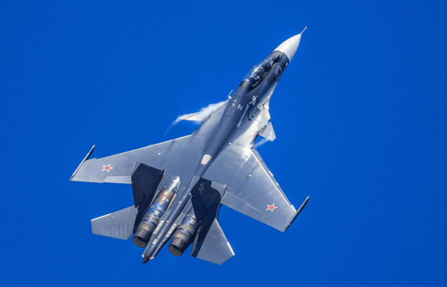 美国将为乌克兰F-16战机配备先进武器，深度分析与影响评估，美国增强乌克兰军力，F-16战机配备先进武器的影响评估