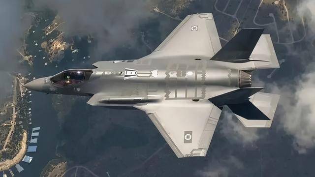 日本F-35战斗机交付数量及其影响分析，日本F-35战斗机交付数量及影响深度解析