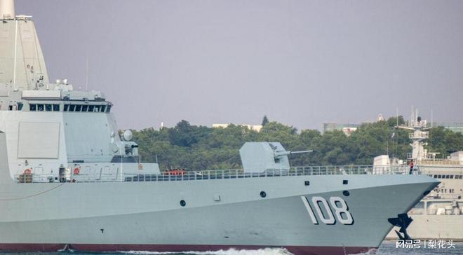 中国海军舰队首次进入美国家门口，历史性的里程碑与大国自信的彰显，中国海军舰队历史性进入美国海域，大国自信的里程碑