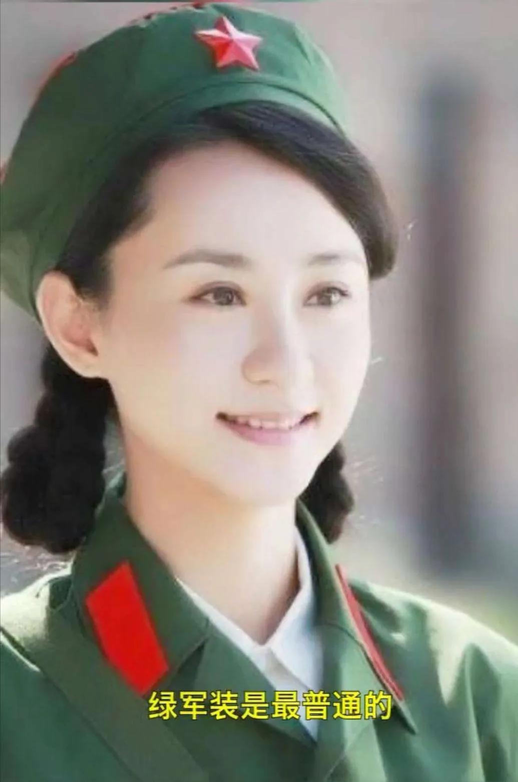 中国女兵，单人高清图片的魅力与力量，中国女兵，单人高清图片展现魅力与力量