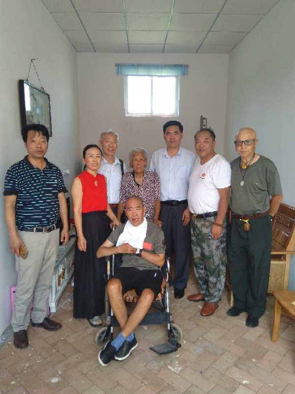 八一勋章与一等功，荣誉之巅的级别探讨——以贴吧热议为中心，八一勋章与一等功，荣誉之巅级别探讨——热门贴吧热议聚焦