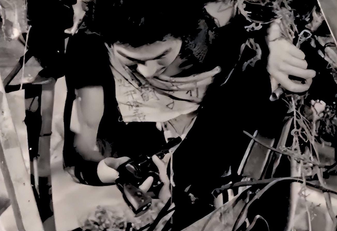 中国女特种兵与手枪，力量与智慧的象征，中国女特种兵手枪，力量与智慧的典范