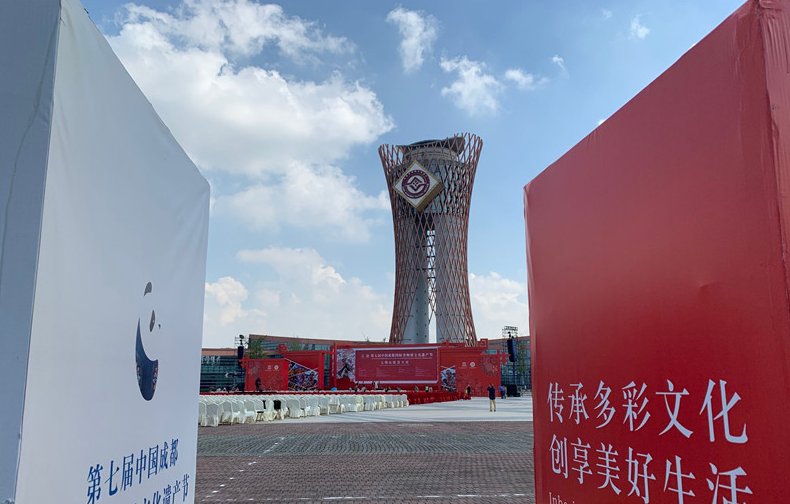新奥门特免费资料大全与凯旋门，探索与体验的独特魅力，新奥门特与凯旋门，免费资料大全，独特魅力的探索与体验
