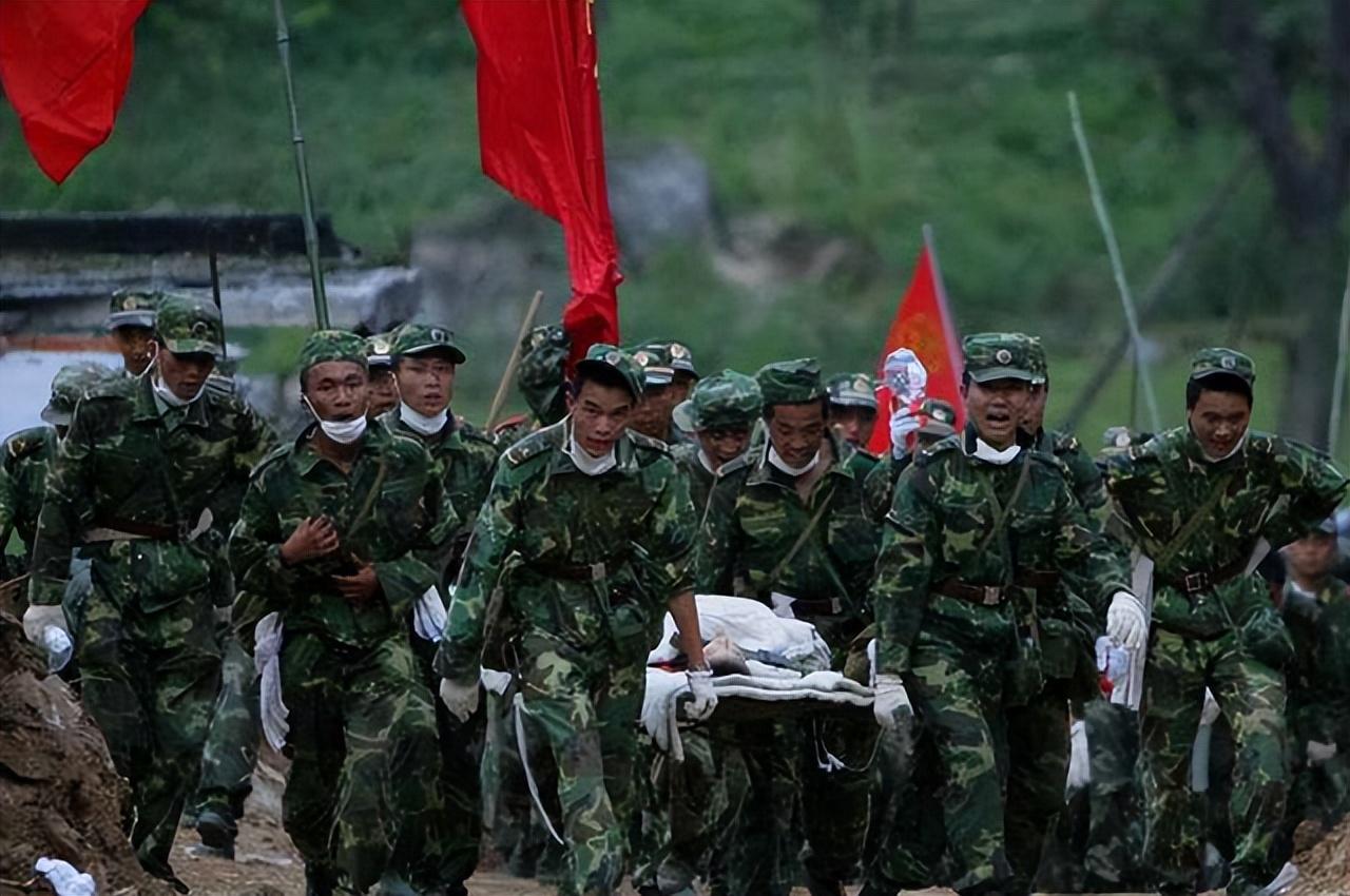 空降兵第15军历任政委及其历史贡献，空降兵第15军历任政委及其历史贡献概览