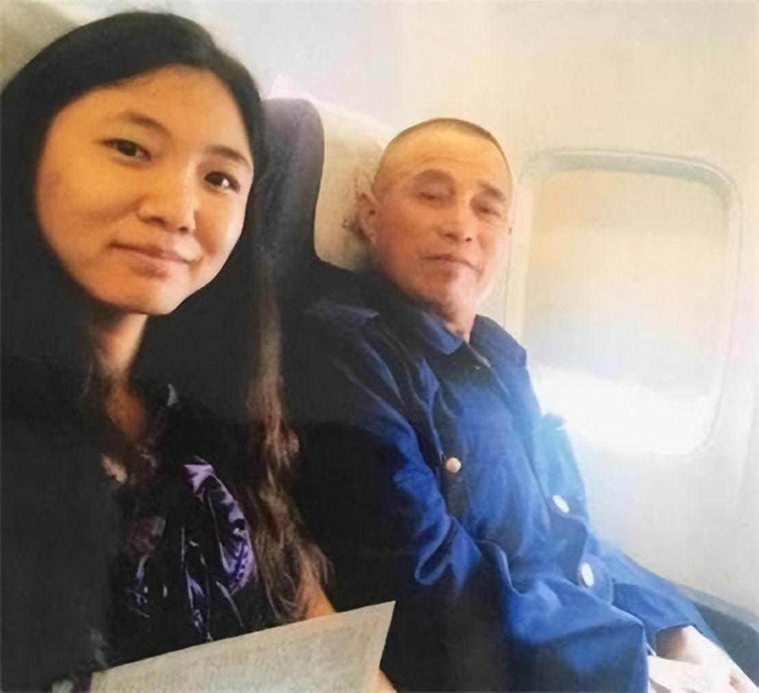 国防大学李莉为何选择退役，深度探究其背后的原因，国防大学李莉退役背后的深度原因探究