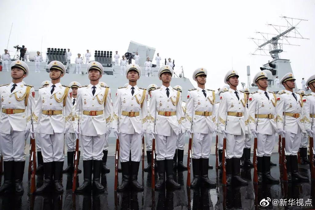 海军仪仗队受阅视频，荣耀与力量的展现，海军仪仗队阅兵风采，荣耀与力量的完美展现