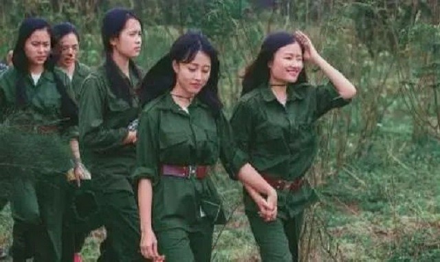 中国女兵在越南，一段跨越国界的英勇故事，中国女兵在越南，跨国界英勇传奇