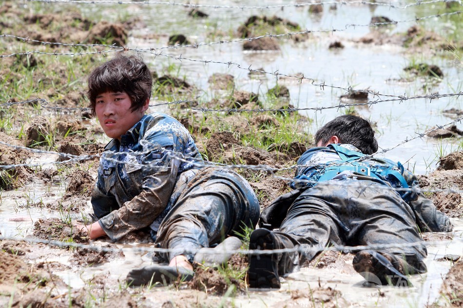 中国女特种兵的真实残酷极限训练，中国女特种兵的真实残酷极限训练揭秘