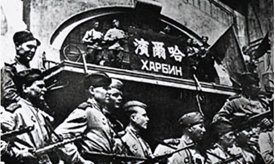 苏联1945年阅兵，荣耀与力量的展现，苏联荣耀与力量的展现，1945年阅兵回顾
