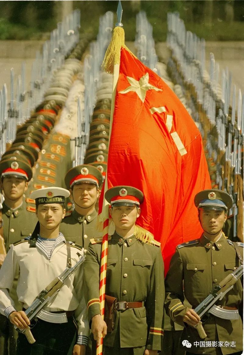 荣耀时刻，回顾1999年三军仪仗队的辉煌历程，荣耀历程，三军仪仗队辉煌岁月回望（1999年）