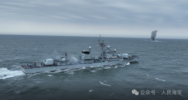 大连海军水面舰艇学院，培养精英人才的摇篮，大连海军水面舰艇学院，精英人才的摇篮培育地