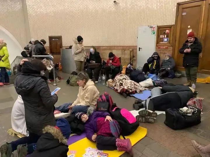 今日国际新闻聚焦俄乌局势，冲突与对话的交织，俄乌局势，冲突与对话的交织引发国际关注