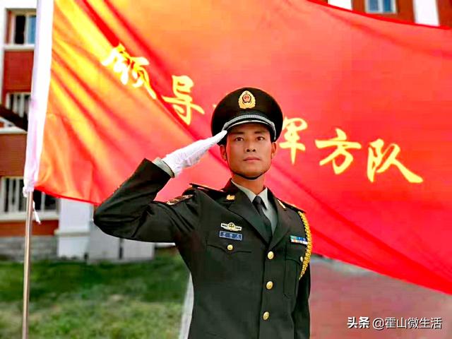 阅兵方阵都是由现役军人组成的吗？解析阅兵参与人员的多元构成，阅兵参与人员的多元构成解析，现役军人是否独揽方阵？