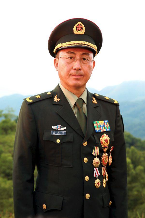 八一勋章，授予哪些英雄人物与卓越贡献者，八一勋章，授予英雄人物与卓越贡献者的最高荣誉