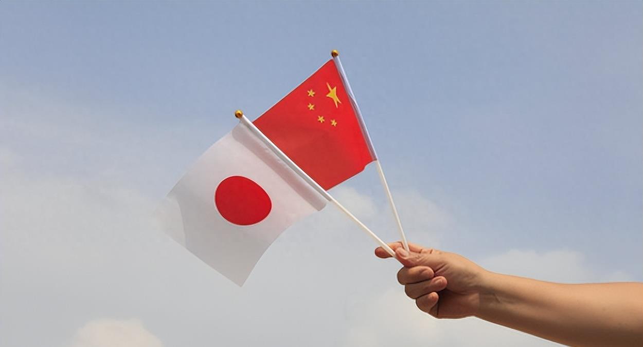 日本现在还敢打中国吗？从历史与现实看中日关系，中日关系现状，历史与现实的视角下的中日冲突可能性探讨