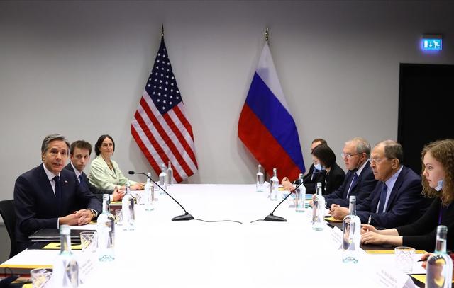 凤凰军情观察室2023环球年度观察，全球安全态势与大国博弈的新视角，凤凰军情观察室2023环球年度观察，全球安全态势与大国的博弈新视角