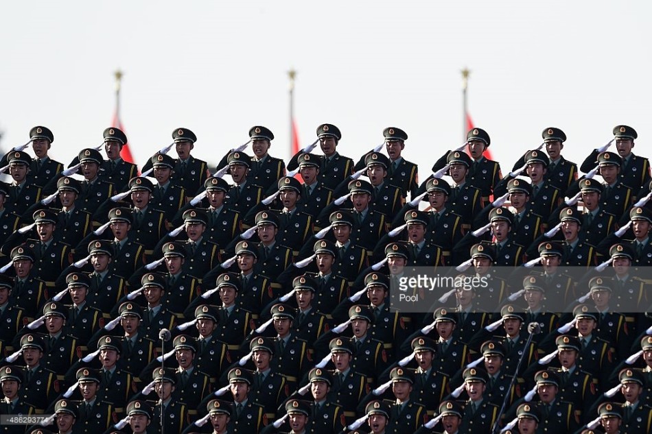 阅兵式上的老兵方阵，荣耀与传承的交融，阅兵式上的老兵方阵，荣耀传承的交汇时刻