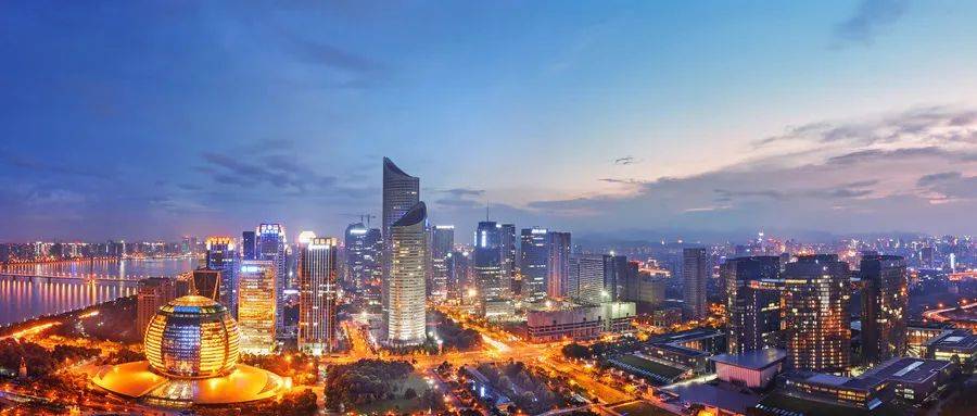 中国战略中心城市的崛起与挑战，中国战略中心城市的崛起与挑战，机遇与困境分析