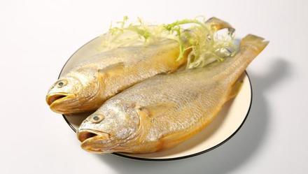 歼-20飞行员家属待遇，荣誉与关怀并重，歼-20飞行员家属待遇，荣誉与关怀并重，彰显国家关怀与支持