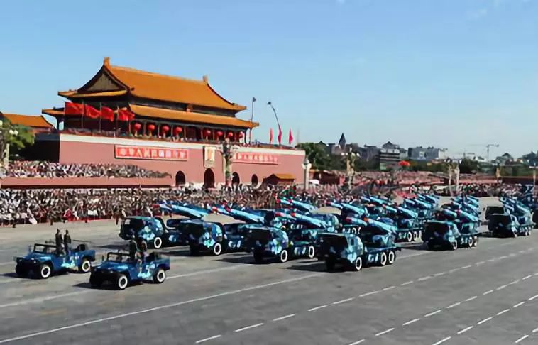 国庆大阅兵，共举行几次的辉煌历程，国庆大阅兵，辉煌历程的数次盛举