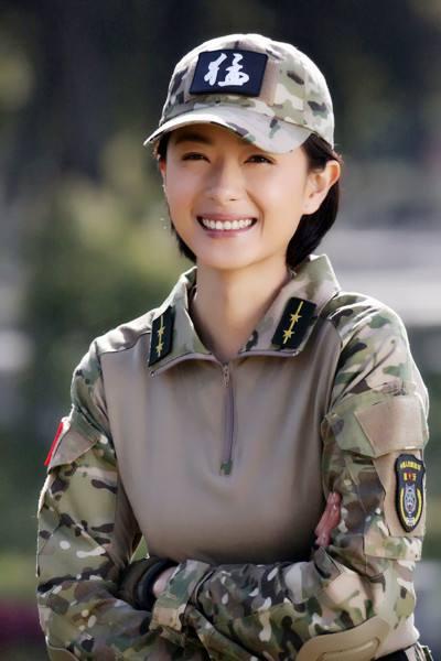 中国女特种兵冯霞，坚韧与荣耀的传奇，中国女特种兵冯霞，坚韧传奇，荣耀之路