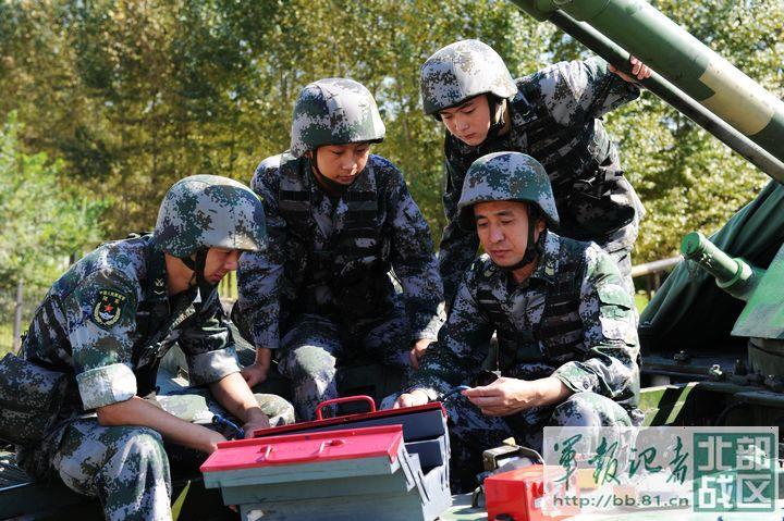 中国新型装甲抢修车，重塑战场维修流程的未来力量，中国新型装甲抢修车重塑战场维修流程，未来战场维修力量展望
