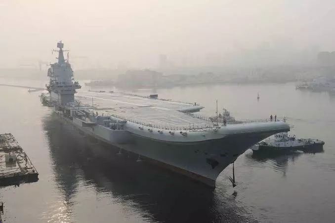 山东舰入列，中国海军力量的崭新篇章，山东舰入列，开启中国海军崭新篇章
