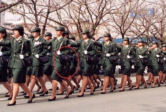 各国阅兵仪式现场，荣耀与力量的展示，全球阅兵仪式，荣耀与力量的瞬间展现