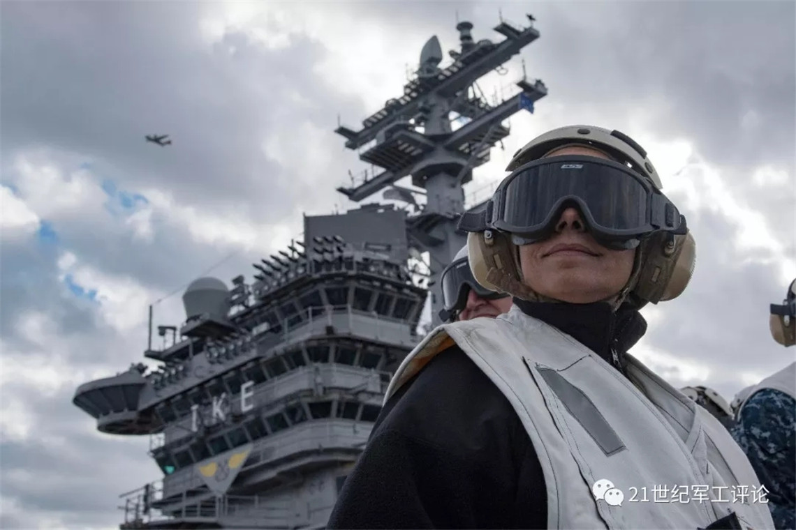 航空母舰，背后的人群画像，航空母舰背后的力量，人群画像揭秘