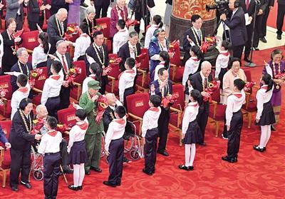 光明日报官网，传递正能量，引领时代潮流，光明日报官网，传递正能量，引领时代先锋