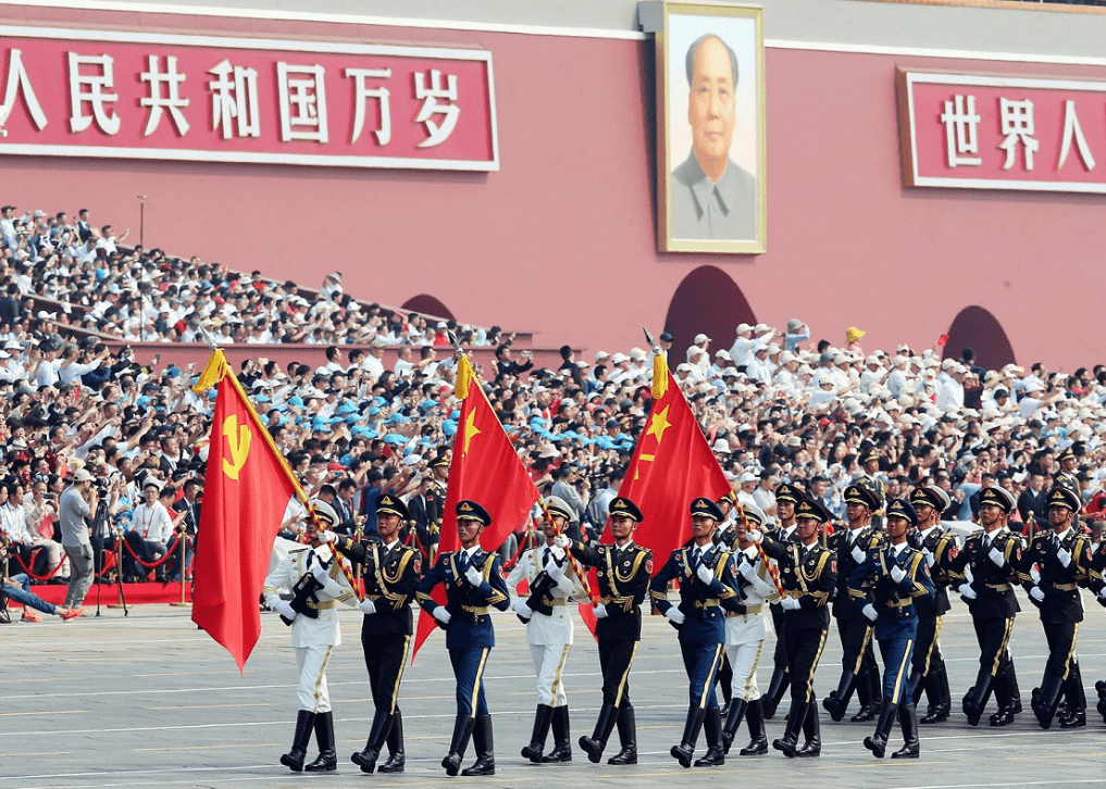 中国人民解放军军旗的旗面横直比及其象征意义，中国人民解放军军旗的横直比与深层象征意义
