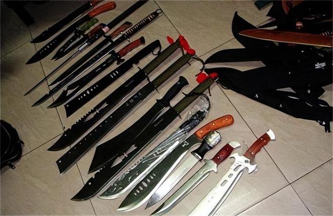 带什么刀不违法又防身，合法防身刀具推荐，安全实用的选择指南